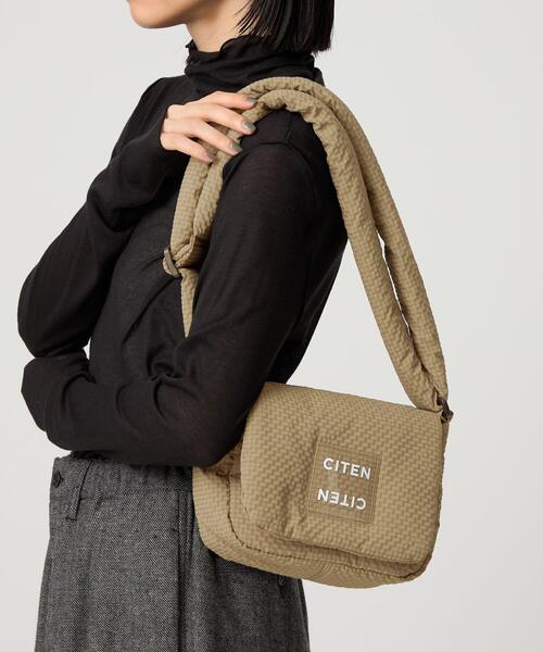 씨텐 CITEN 패딩 클리어 로고 체크 숄더백 25AW 42326000011