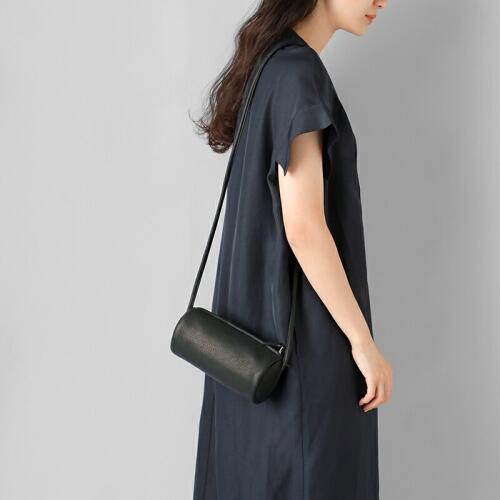 아에타 AETA DA103 CYLINDER SHOULDER 가죽 숄더백