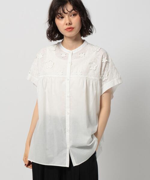 니코앤드 플라워 프릴 프렌치 블라우스 여성 반팔 셔츠 571776