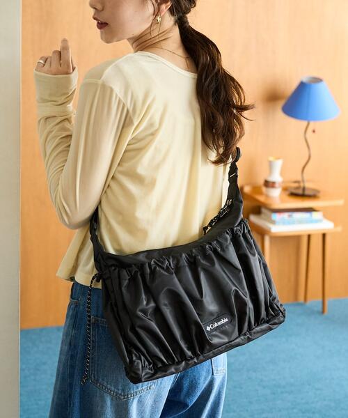 프릭스스토어 X 컬럼비아 숄더백 25AW 1369129900009